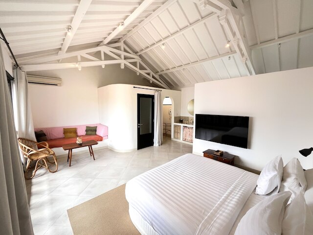 ラブリー 2 ベッドルーム ヴィラ クローズ トゥ ザ ビーチ