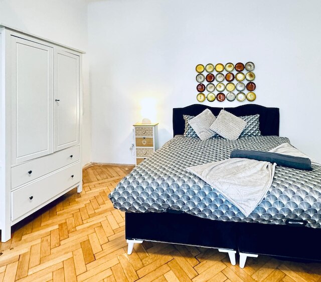 コージー 1ベッドルーム アンド リビングルーム アパートメント