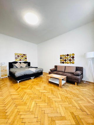 コージー 1ベッドルーム アンド リビングルーム アパートメント