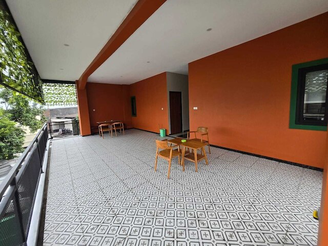 エンシェ ゲストハウス シャリア