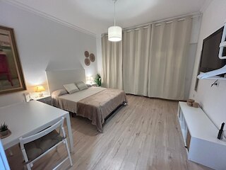 ルームス レイ フンタ オ プラサ エスパーニャ