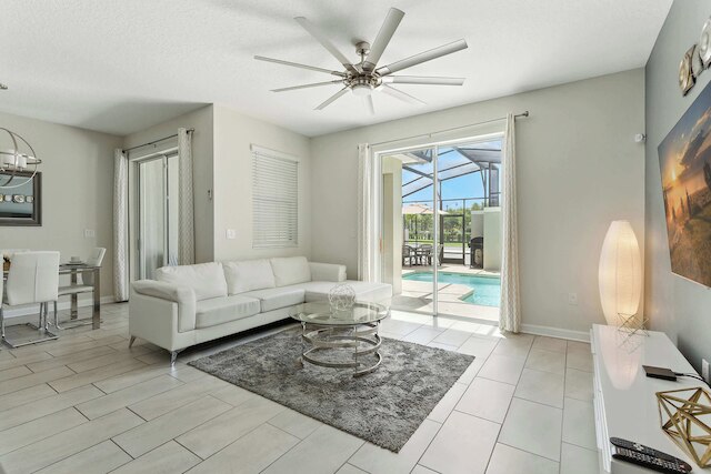 コンフォート ステイ ウィズ プール ニア アトラクションズ