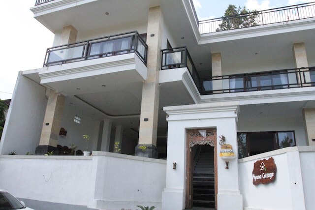 アユナ コテージズ