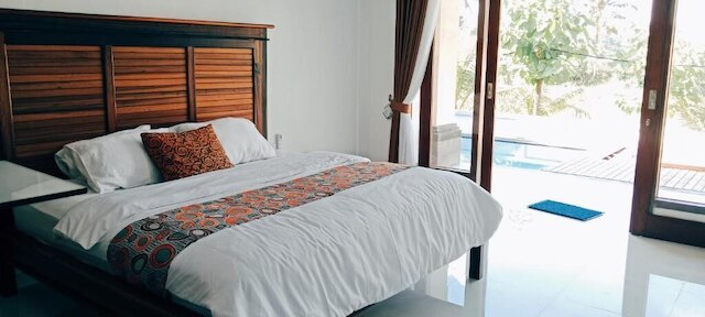 アユナ コテージズ