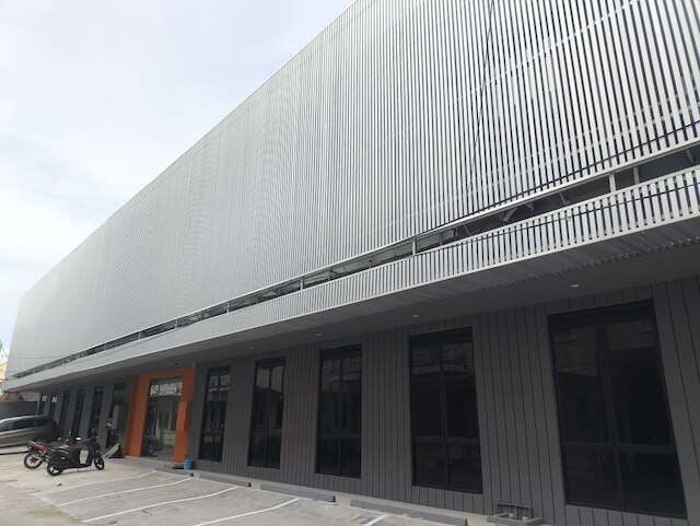 D キャップストーン