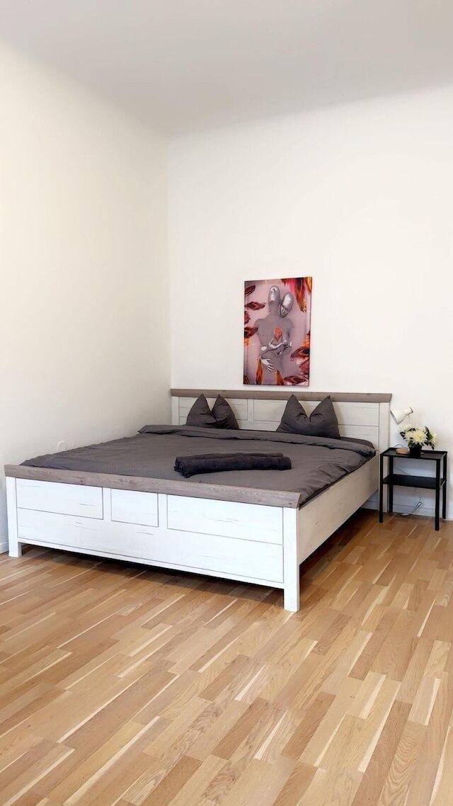 モダン スタジオ クローズ トゥ スタッドハレ