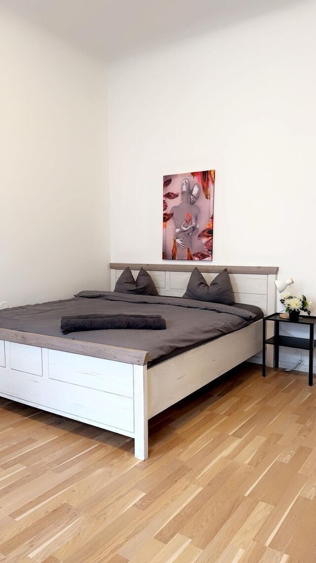 モダン スタジオ クローズ トゥ スタッドハレ