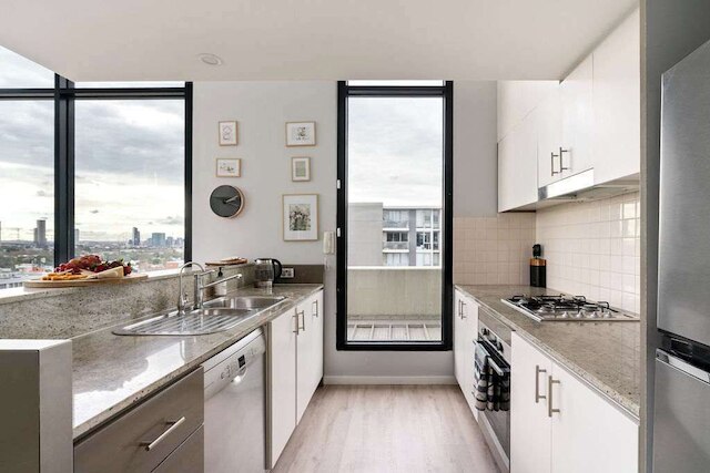 シティ ミーツ ザ シー メルボルン ペントハウス