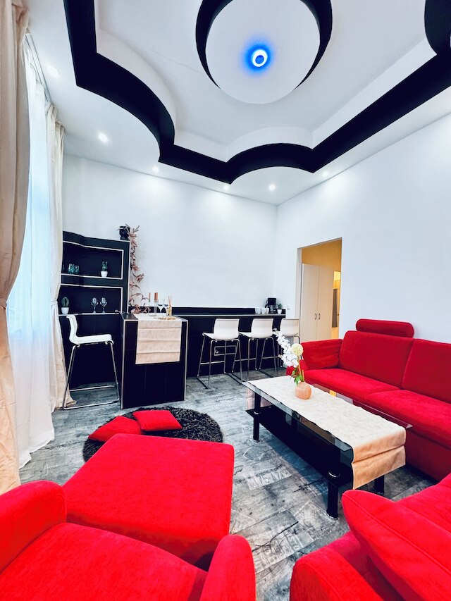 バジェット 1ベッドルーム アパートメント ウィズ リビングルーム AKH