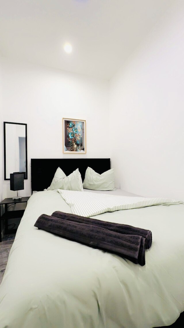 バジェット 1ベッドルーム アパートメント ウィズ リビングルーム AKH