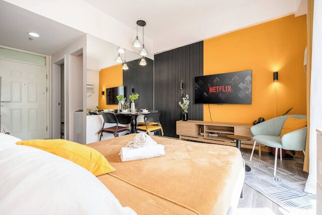 スタイリッシュ コンド 3ミニッツ トゥ エアポート プールビュー アット アマニ グランド リゾート レジデンシズ