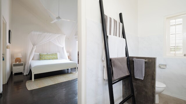 ヴィラ メルタ サリ 8 バイ ヴィラ ファインダー