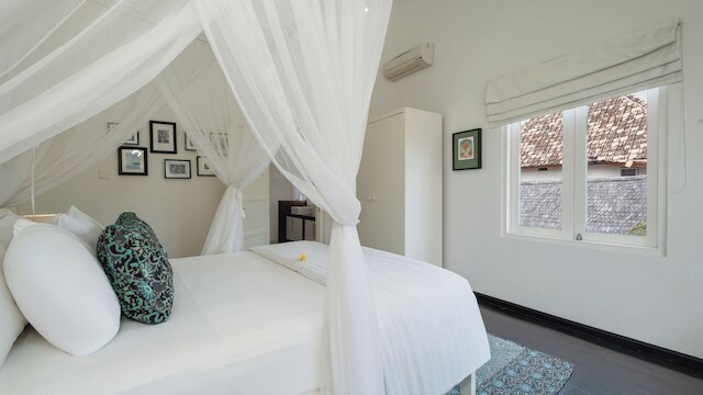 ヴィラ メルタ サリ 8 バイ ヴィラ ファインダー