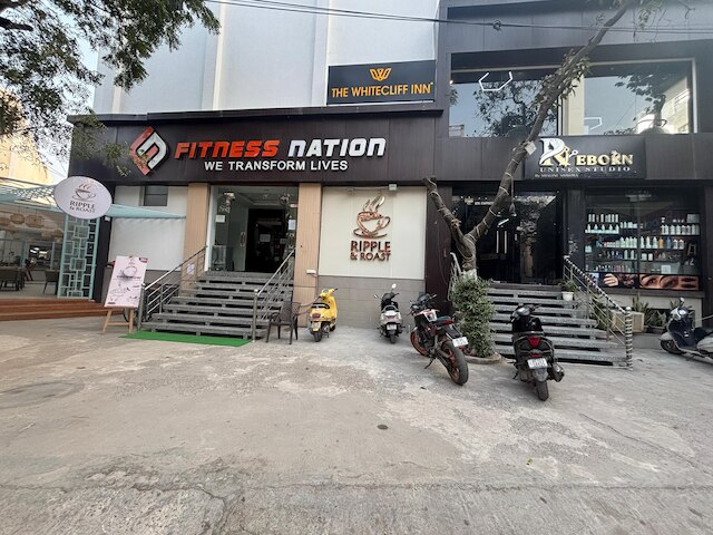 ザ ホワイトクリフ イン