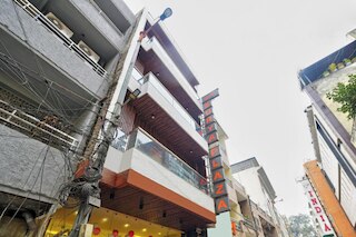 ホテル スーリヤ プラザ