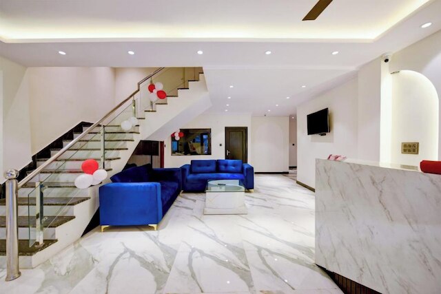 ホテル スーリヤ プラザ