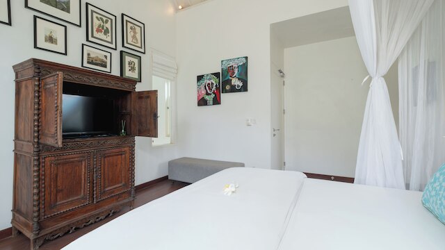 ヴィラ メルタ サリ 10 by ヴィラ ファインダー