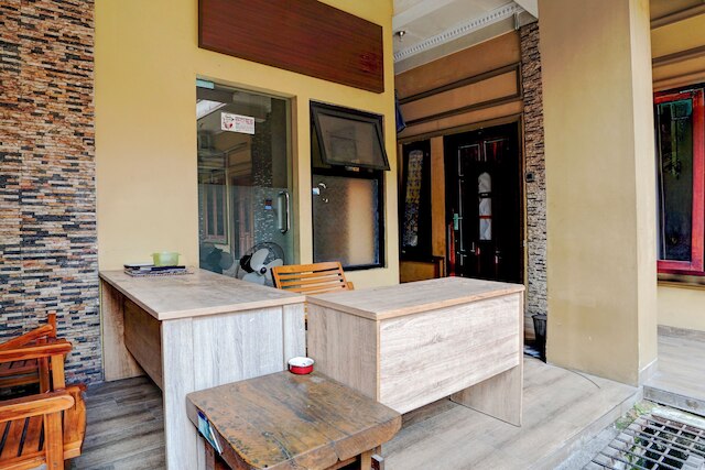 ホテル ディベスト クティサリ 6 アワー ステイ