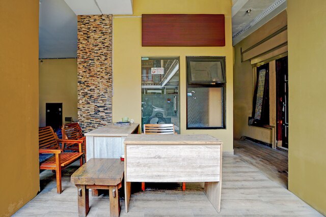 ホテル ディベスト クティサリ 6 アワー ステイ