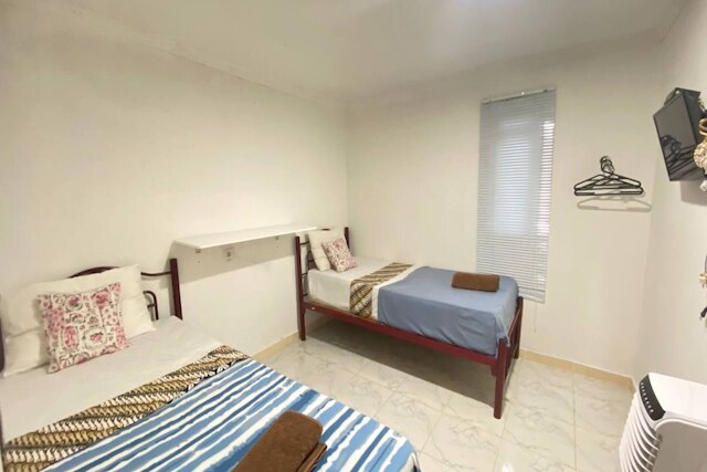 キャピタル O 94840 ユニホームステイ マリオボロ