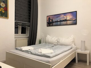 アフォーダブル アパートメント ニア ミレニアム