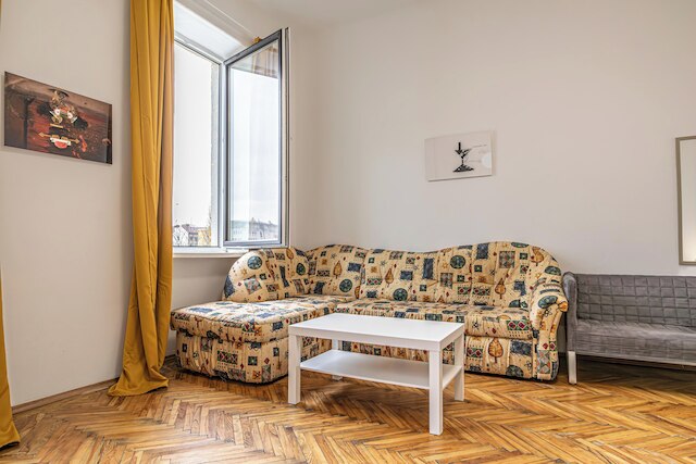 ブライト 2ベッドルーム アパートメント ニア ドナウ