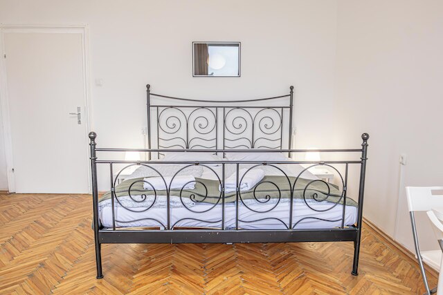 ブライト 2ベッドルーム アパートメント ニア ドナウ