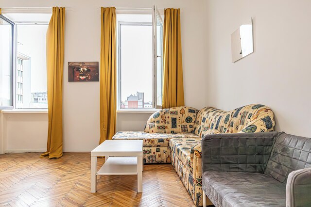 ブライト 2ベッドルーム アパートメント ニア ドナウ