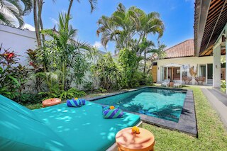 ヴィラ アヌーク