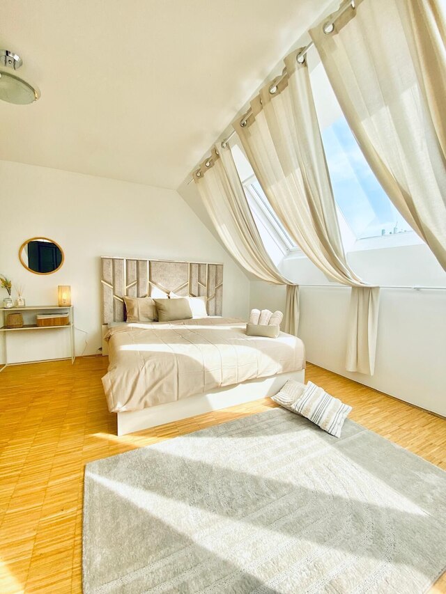 コンフィー 3ベッドルーム アパートメント ウィズ リビングルーム バルコニー