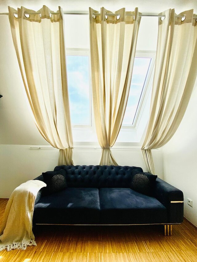 コンフィー 3ベッドルーム アパートメント ウィズ リビングルーム バルコニー