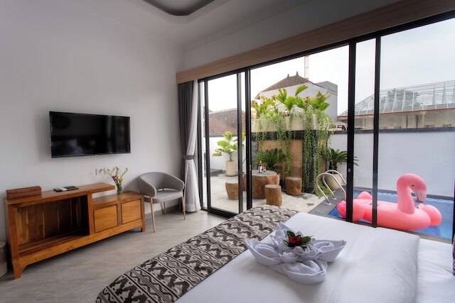 トゥー ビー ラ ヴィラ ジンバラン