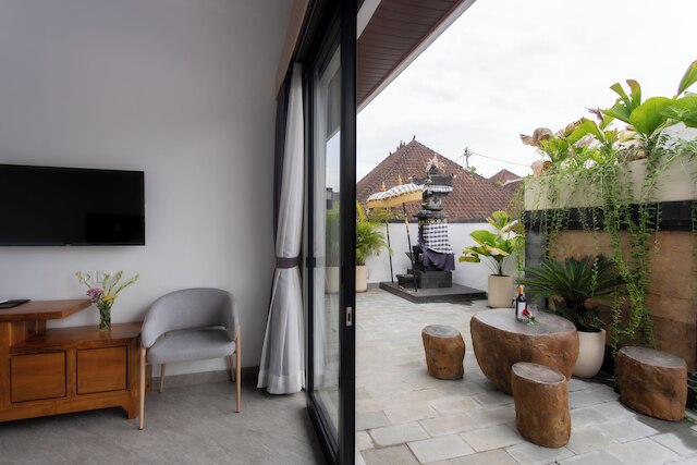 トゥー ビー ラ ヴィラ ジンバラン