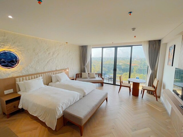 モナ ラグジュアリー アパートメント