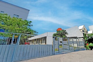 OYO 95041 グリヤ インダ ホームステイ