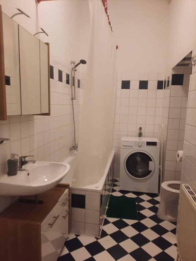 モダン 1ベッドルーム ウィズ リビングルーム セントラル