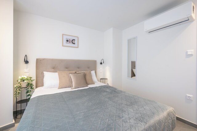 アテネス シクルーデッド アパートメンツ