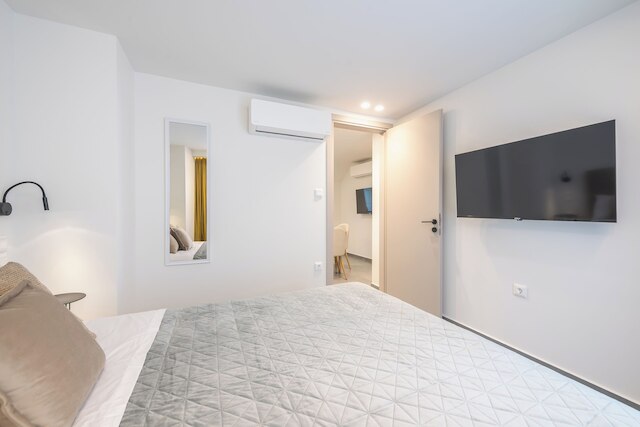 アテネス シクルーデッド アパートメンツ