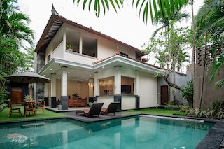 Red Lotus Villa Seminyak