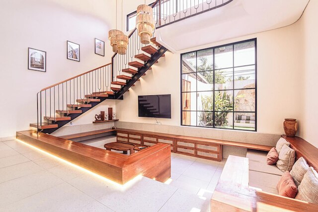 Elegant 4BR Seminyak Villa 10min From the Shore