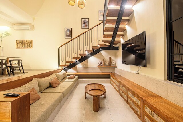 Elegant 4BR Seminyak Villa 10min From the Shore