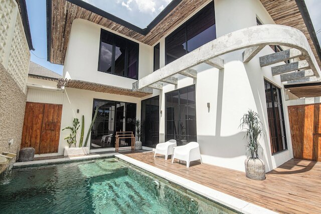 Elegant 4BR Seminyak Villa 10min From the Shore