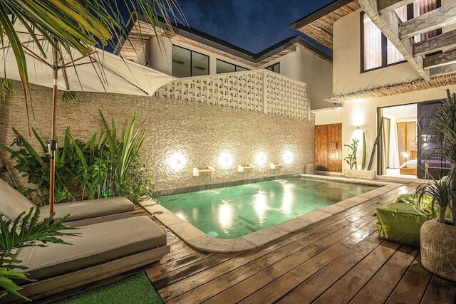 Elegant 4BR Seminyak Villa 10min From the Shore