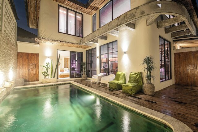 Elegant 4BR Seminyak Villa 10min From the Shore