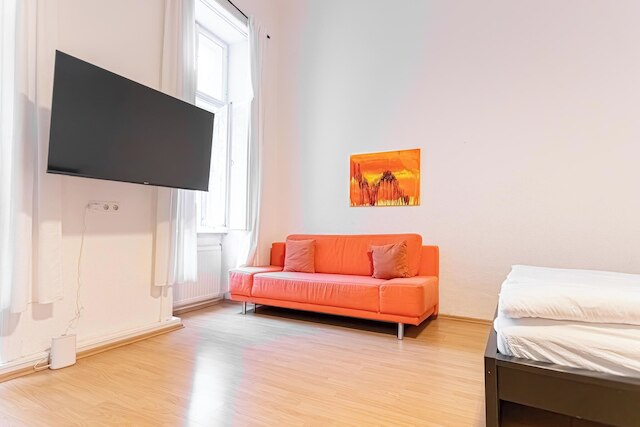 Cozy 2BR Apt With Great Connectivity