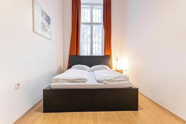 Cozy 2BR Apt With Great Connectivity