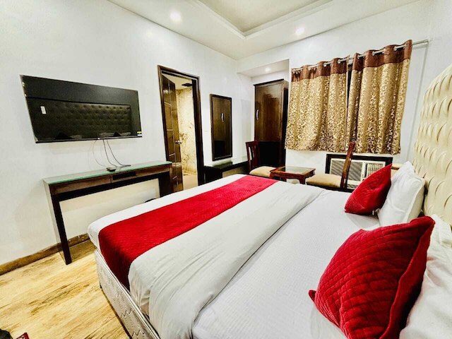 Hotel kabeer New Delhi railway station