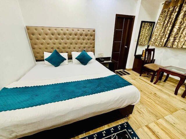 Hotel kabeer New Delhi railway station