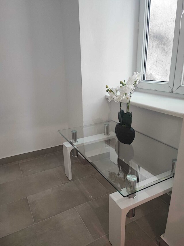 Modern 2BR Apartment In Prime Vienna