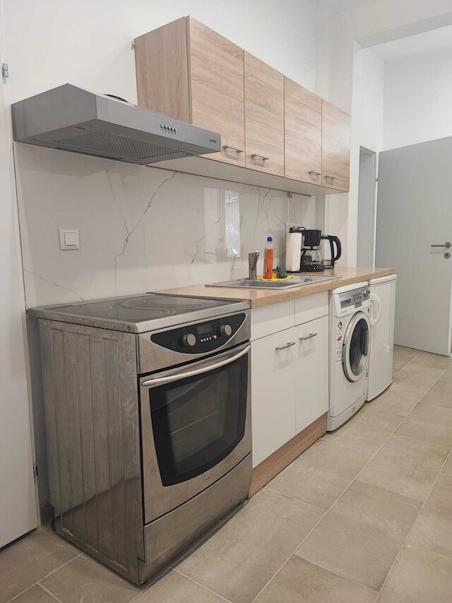 Modern 2BR Apartment In Prime Vienna